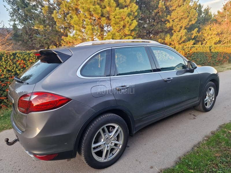 Porsche Cayenne 3.0d SIBER NOV