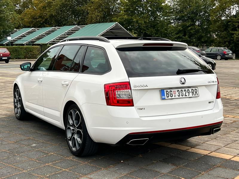 Škoda Octavia VRS DSG 4x4 PANO