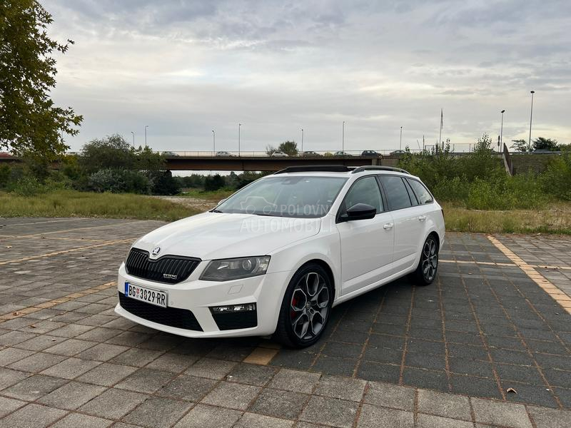 Škoda Octavia VRS DSG 4x4 PANO