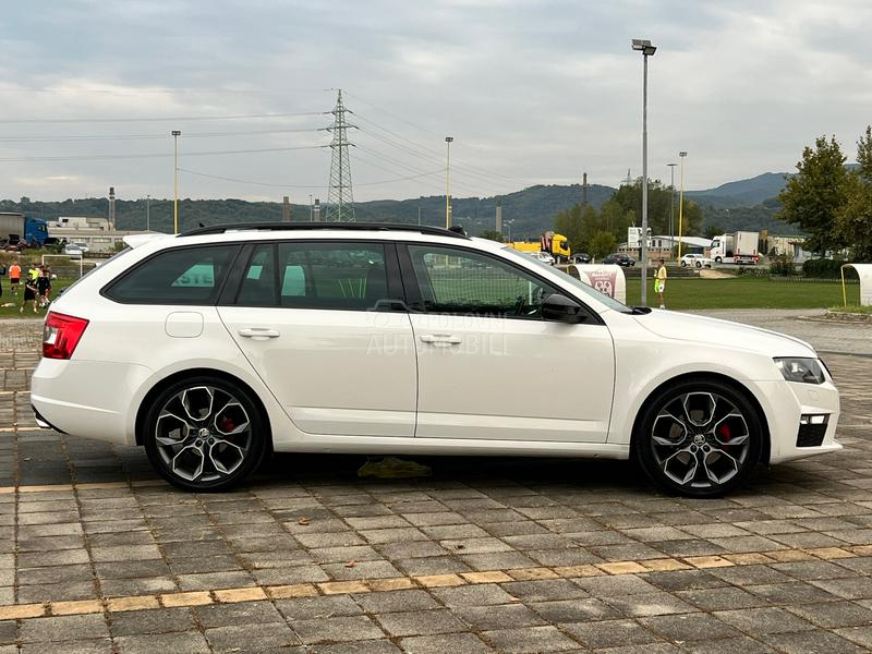 Škoda Octavia VRS DSG 4x4 PANO