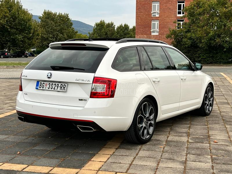 Škoda Octavia VRS DSG 4x4 PANO