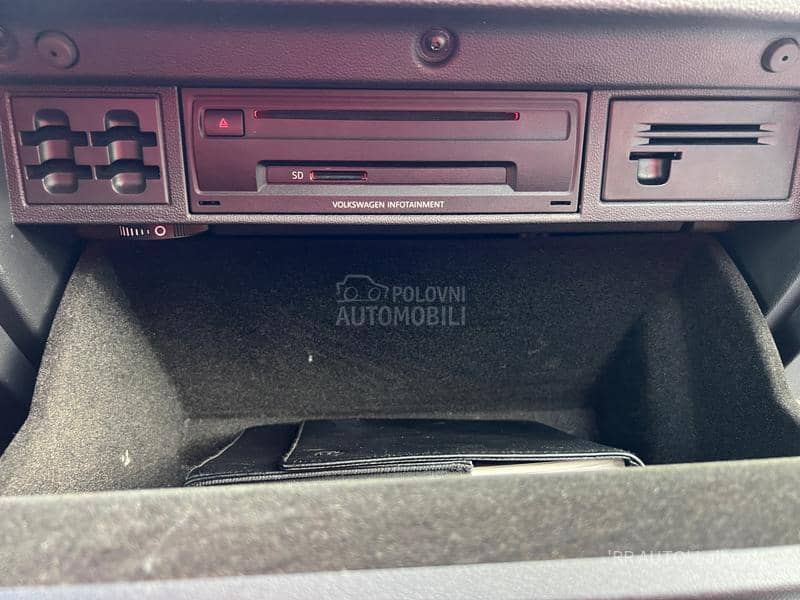 Volkswagen Golf 7 1.6 TDI LED