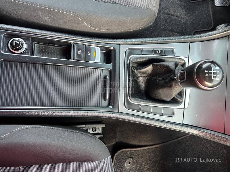 Volkswagen Golf 7 1.6 TDI LED