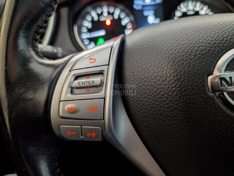 Nissan Qashqai 360 KAMERA Servi sna