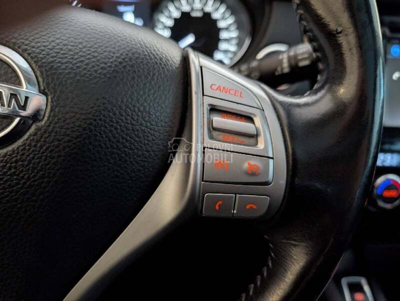Nissan Qashqai 360 KAMERA Servi sna