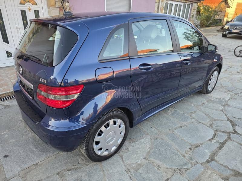 Mercedes Benz B 180 2.0D AwtomaticCH