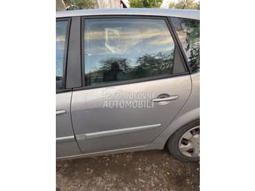 zadnja leva vrata za Renault Scenic od 2003. do 2009. god.