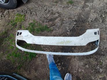 Branik beli sa ostecenjem za Škoda Karoq