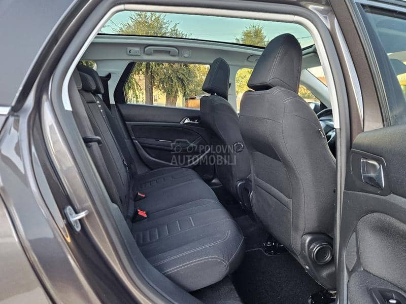 Peugeot 308 1.6 HDI SW PANO KAM