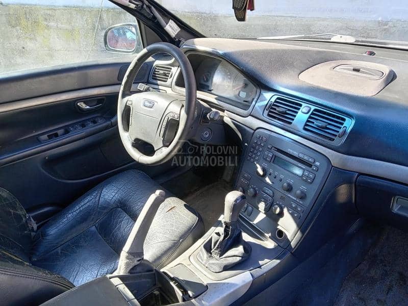 Volvo S80 