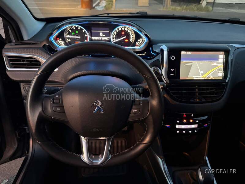 Peugeot 2008 1.6b ALLURE