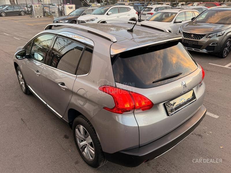 Peugeot 2008 1.6b ALLURE
