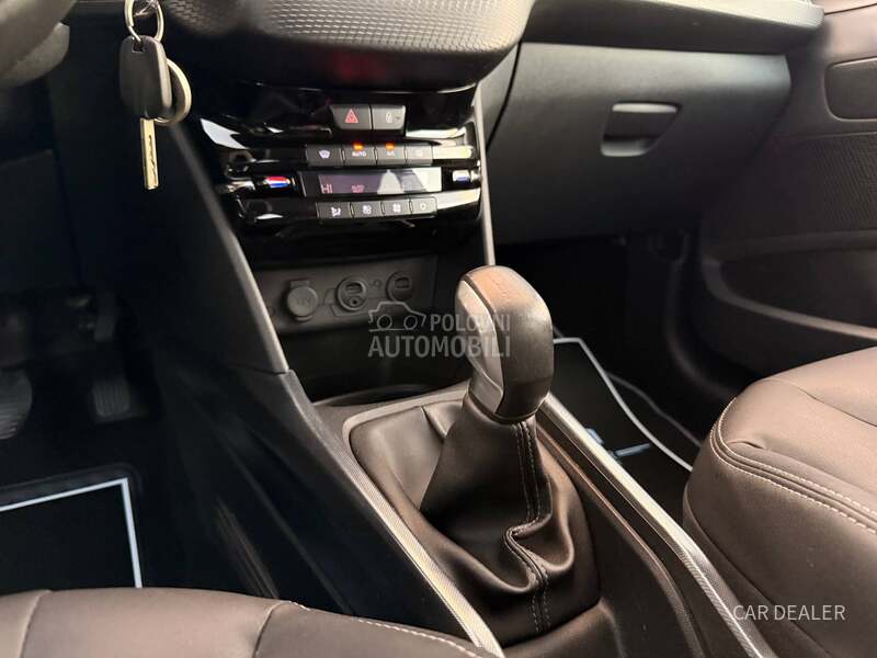 Peugeot 2008 1.6b ALLURE