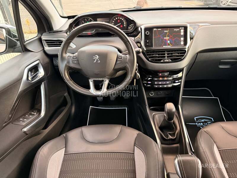 Peugeot 2008 1.6b ALLURE