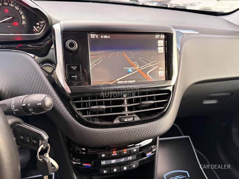 Peugeot 2008 1.6b ALLURE