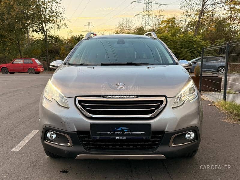 Peugeot 2008 1.6b ALLURE