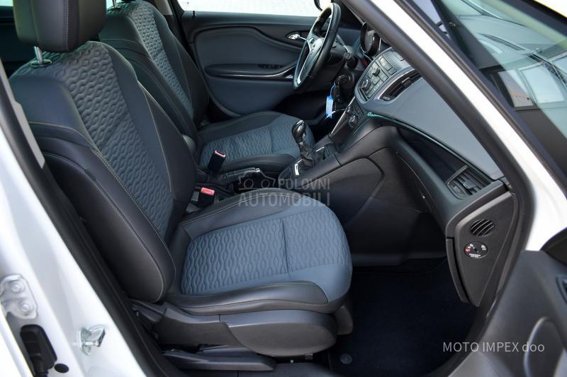 Opel Zafira 1.6 / METAN / N0VA