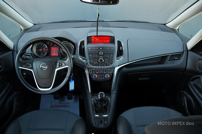 Opel Zafira 1.6 / METAN / N0VA