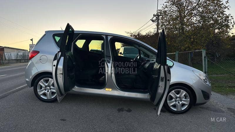 Opel Meriva mala km  N o V