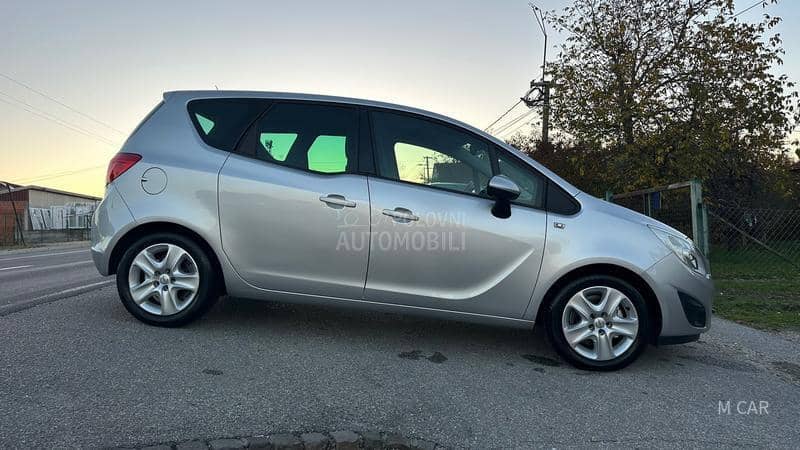 Opel Meriva mala km  N o V