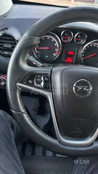Opel Meriva mala km  N o V