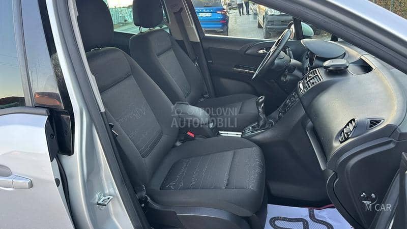 Opel Meriva mala km  N o V