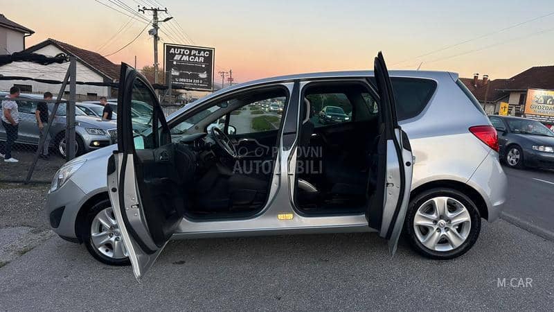 Opel Meriva mala km  N o V