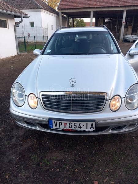 Mercedes Benz E 270 
