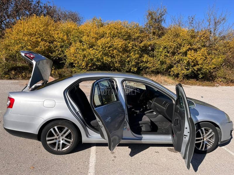 Volkswagen Jetta 2.0 TDI