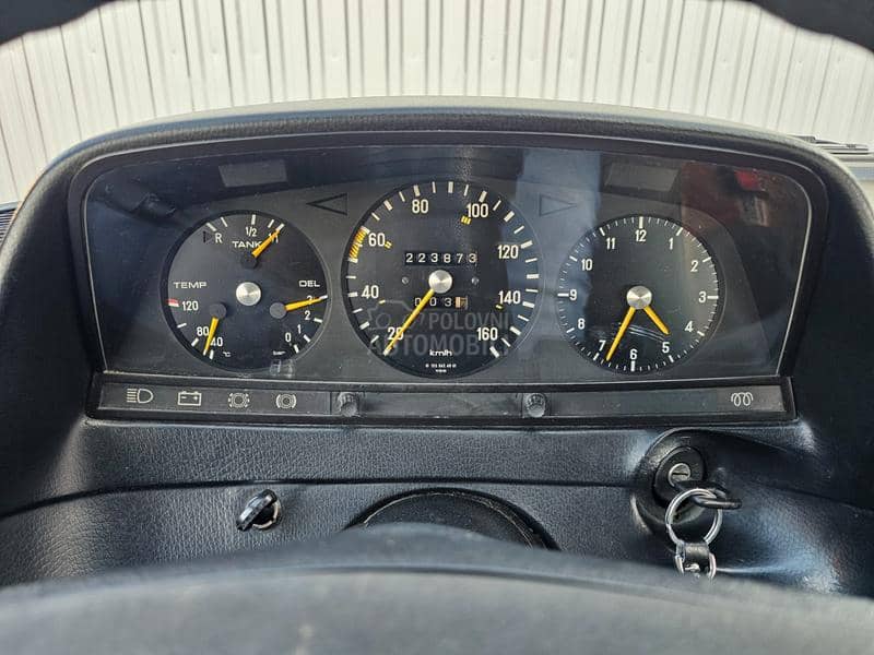 Mercedes Benz E 240 D  W123