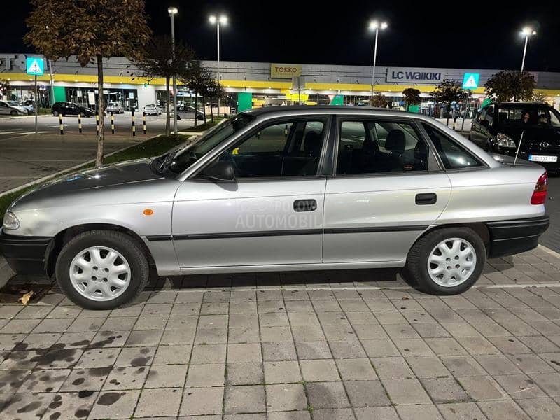Opel Astra F 