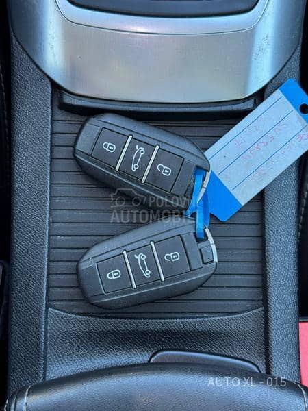 Peugeot 308 2.0 EHDI // ALLURE