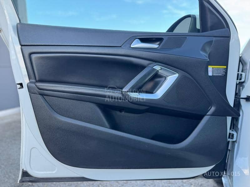 Peugeot 308 2.0 EHDI // ALLURE