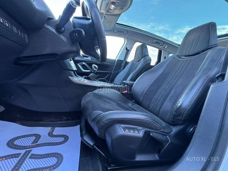 Peugeot 308 2.0 EHDI // ALLURE