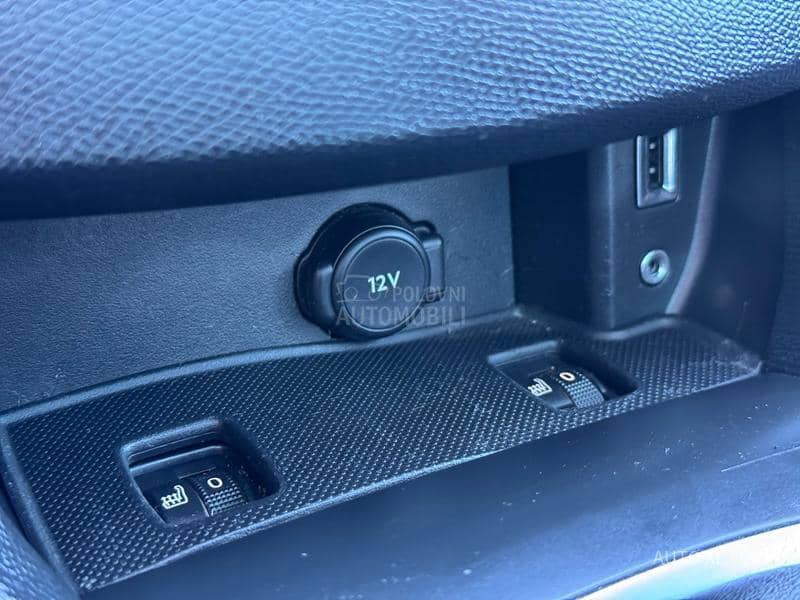 Peugeot 308 2.0 EHDI // ALLURE