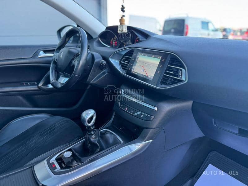 Peugeot 308 2.0 EHDI // ALLURE