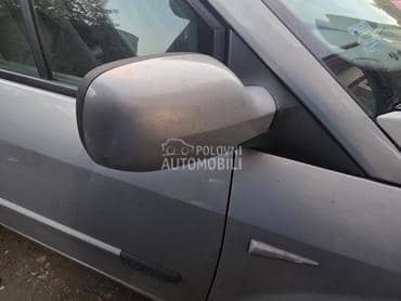 desni retrovizor za Renault Scenic od 2003. do 2009. god.