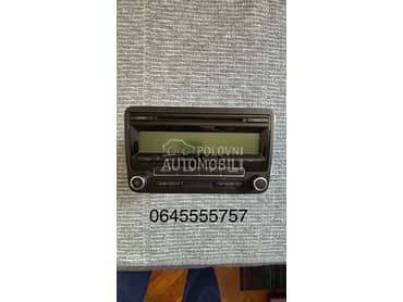 Prodajem Radio CD pleyer za Volkswagen Golf 6, Golf 5, Golf Sportsvan ...