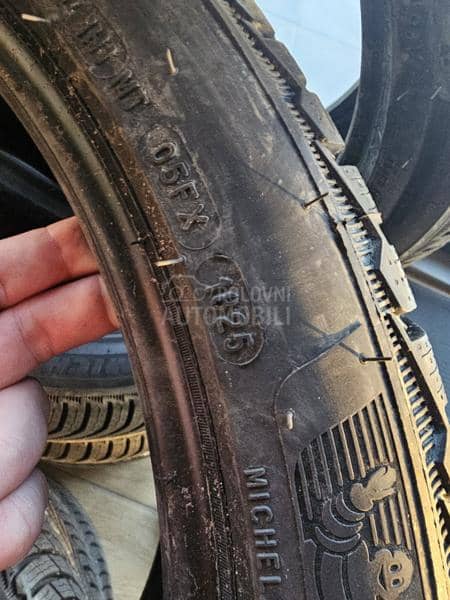 Michelin 225/45 R18 Zimska