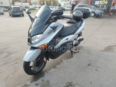Yamaha T Max