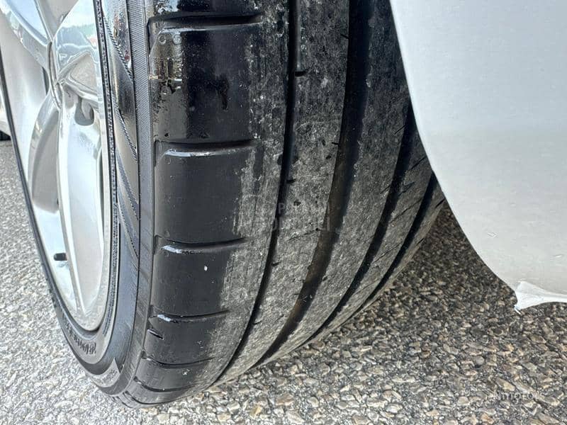 Audi A4 2.0 tdi S-line