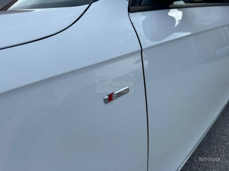 Audi A4 2.0 tdi S-line