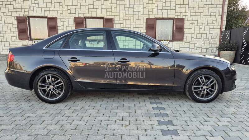 Audi A4 //L- E-D//K O Ž A//