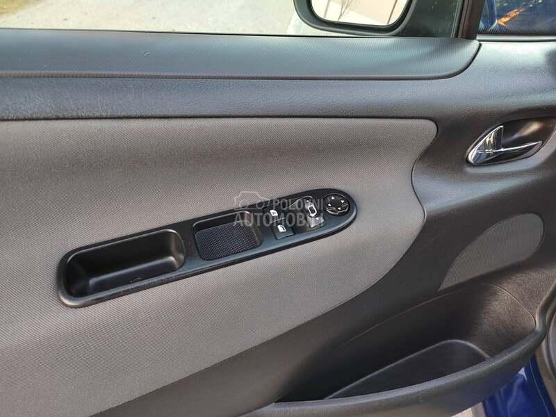 Peugeot 207 1,4i 2009 101000 k m