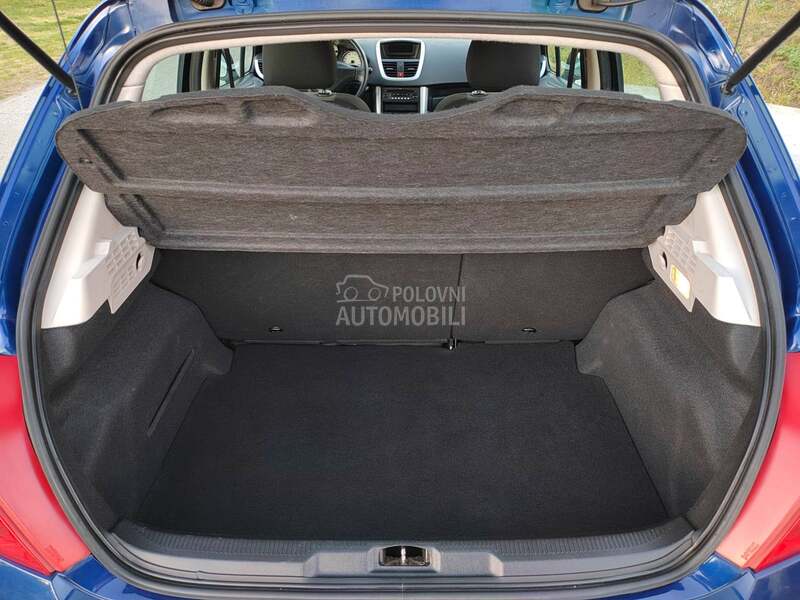 Peugeot 207 1,4i 2009 101000 k m