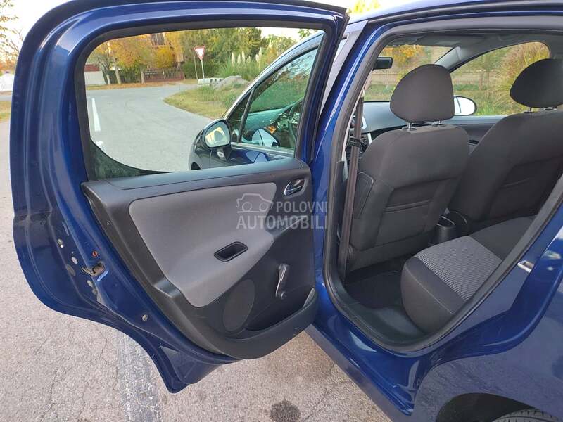 Peugeot 207 1,4i 2009 101000 k m