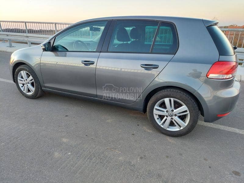 Volkswagen Golf 6 1.6TDI MATCH JEDINI