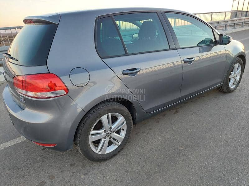 Volkswagen Golf 6 1.6TDI MATCH JEDINI