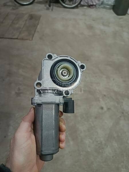 Aktuator x drive e83