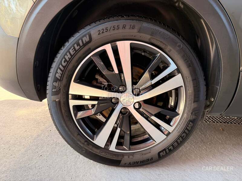 Peugeot 5008 1.5hdi/GT/AUT/360